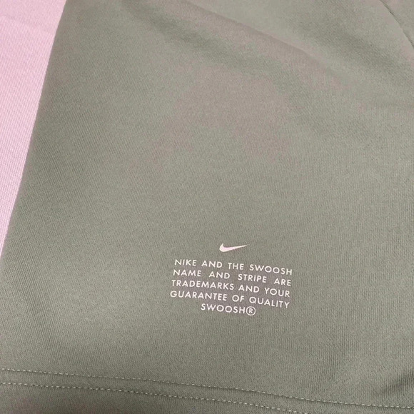 Nike Women’s NSW Swoosh Shorts Size XS- DA3487 066 - Picture 4 of 4